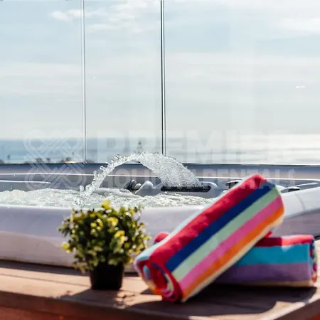 Vilă 3br With Pool And Hot Tub - Olive By Premier *