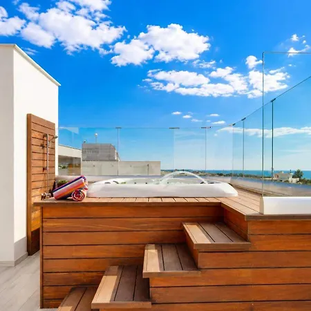 Vilă 3br With Pool And Hot Tub - Olive By Premier *
